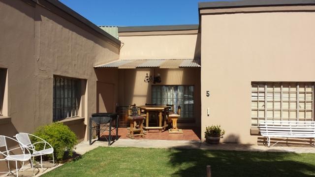 Kleinplaas Guest Farm Hotel Potchefstroom Ngoại thất bức ảnh